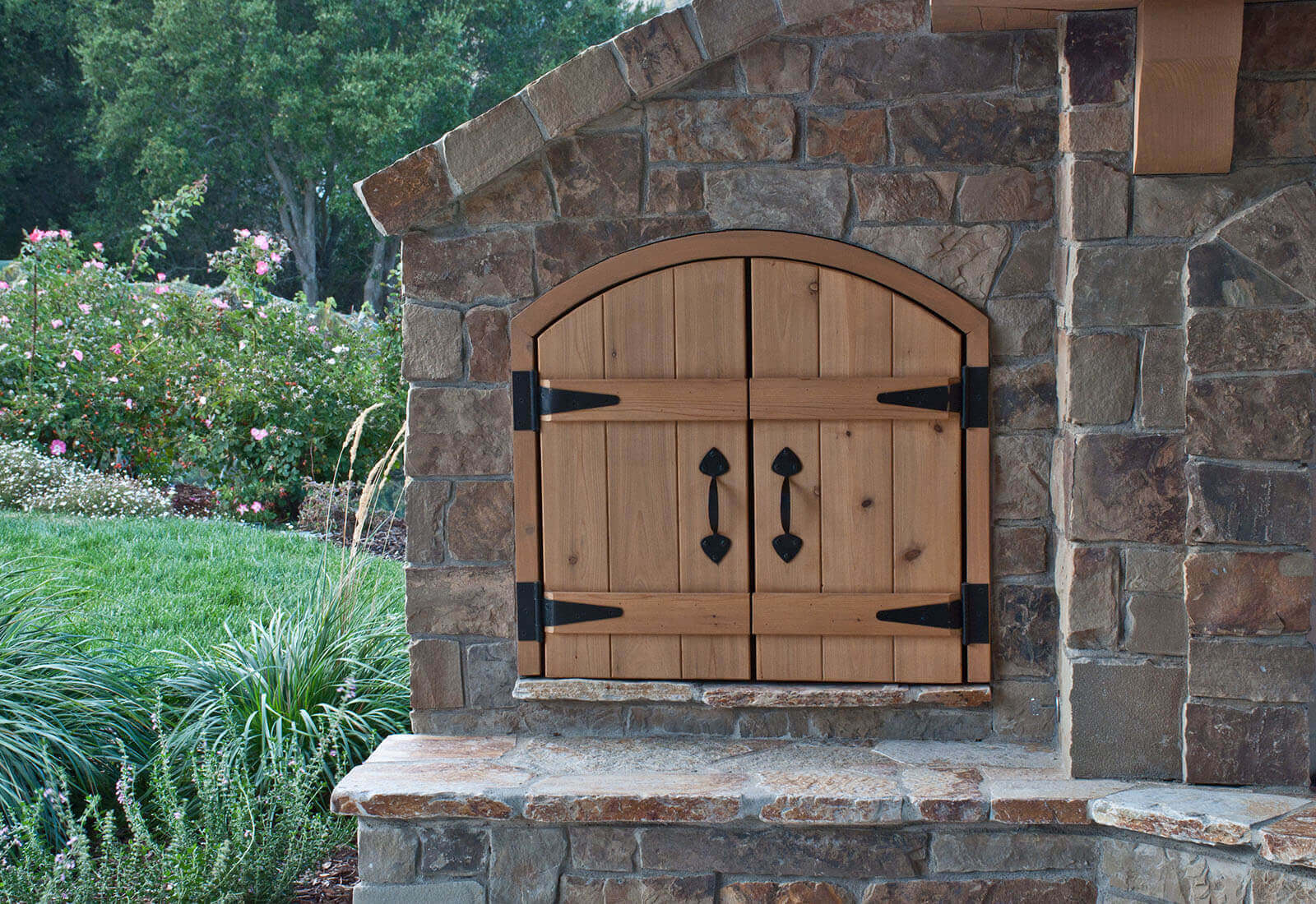 Outdoor rustic wood and stone tile storage space, side addition